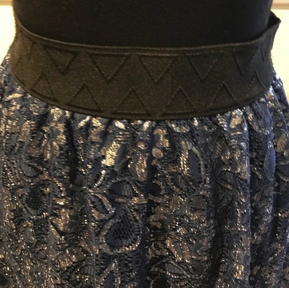 LulaRoe Elegant lucy - Picture 3 of 6